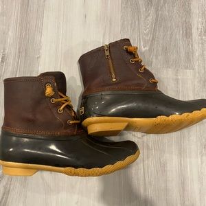Women’s Sperry Saltwater Duck Boot size 8.5